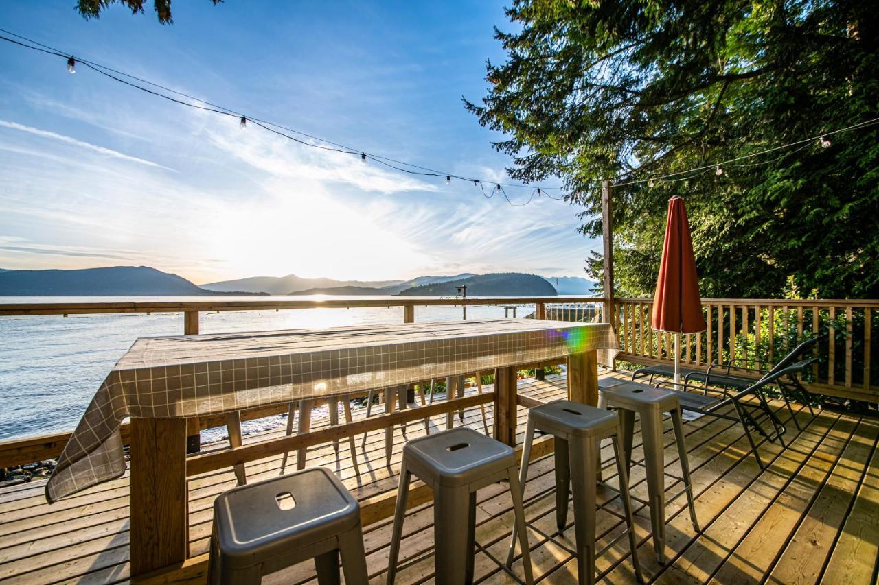 Waterfront Cottage With Superb Coastline Views West Vancouver Zewnętrze zdjęcie